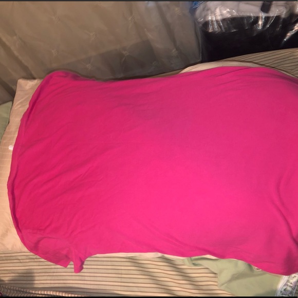 JUNIORS 2XL “we can do it” hot pink T-shirt - Picture 4 of 4